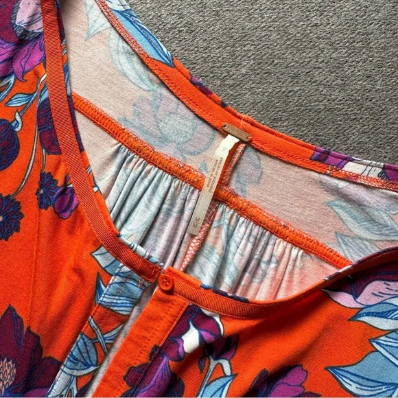 Free People Bright Floral Blouse 1/2 Sleeve Top Medium - Picture 2 of 5